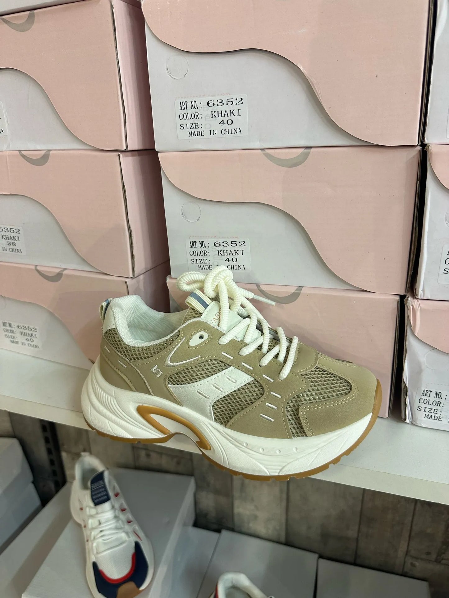 CHW 6352 Women’s Sneakers - G&S