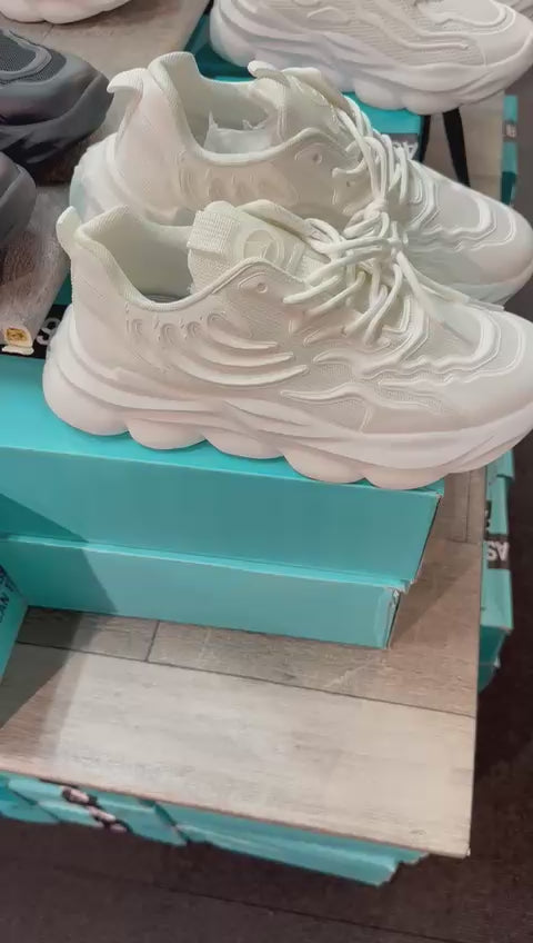 CH ZQ77 Menâs Sneakers