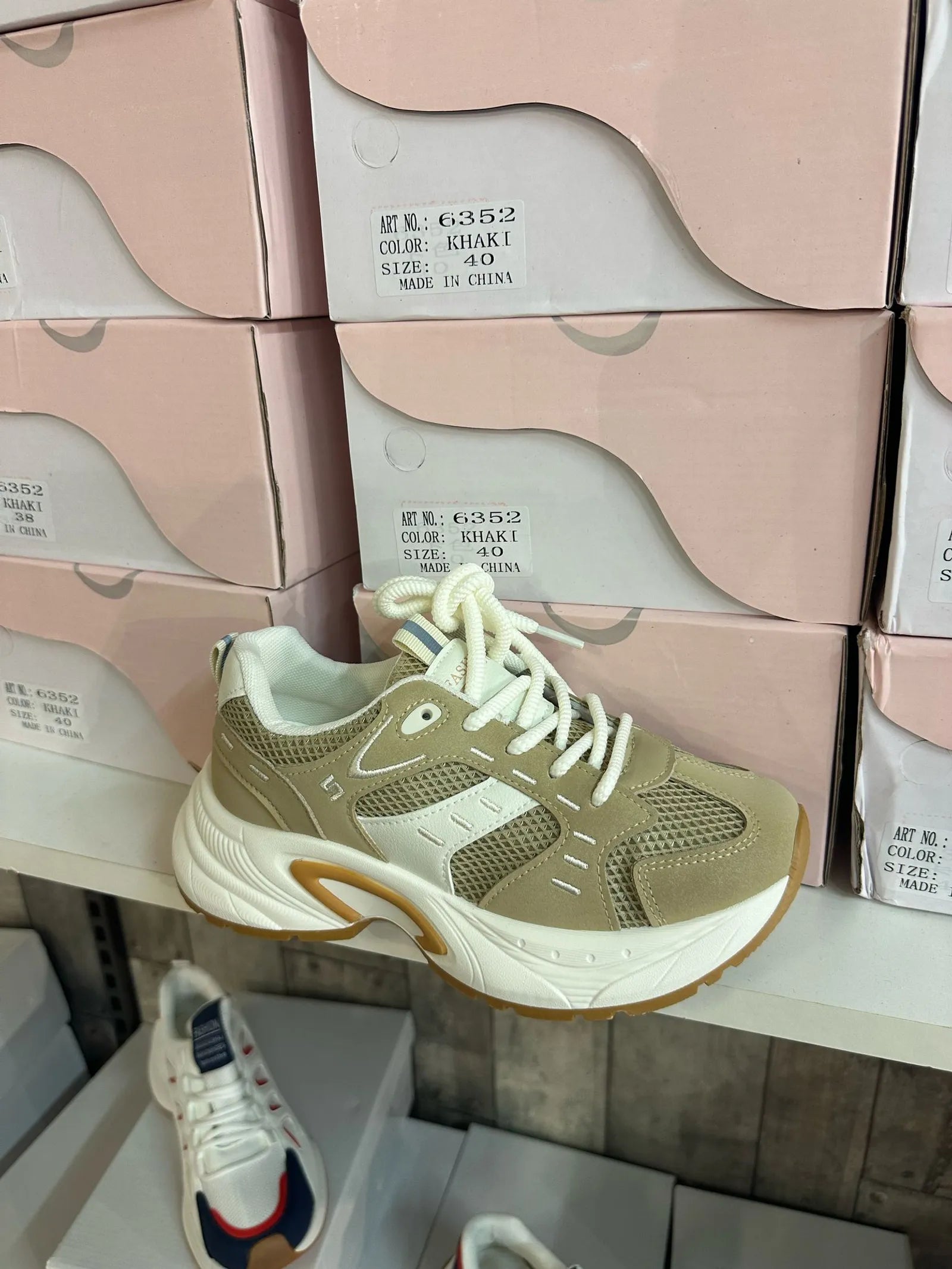 CHW 6352 Women’s Sneakers - G&S