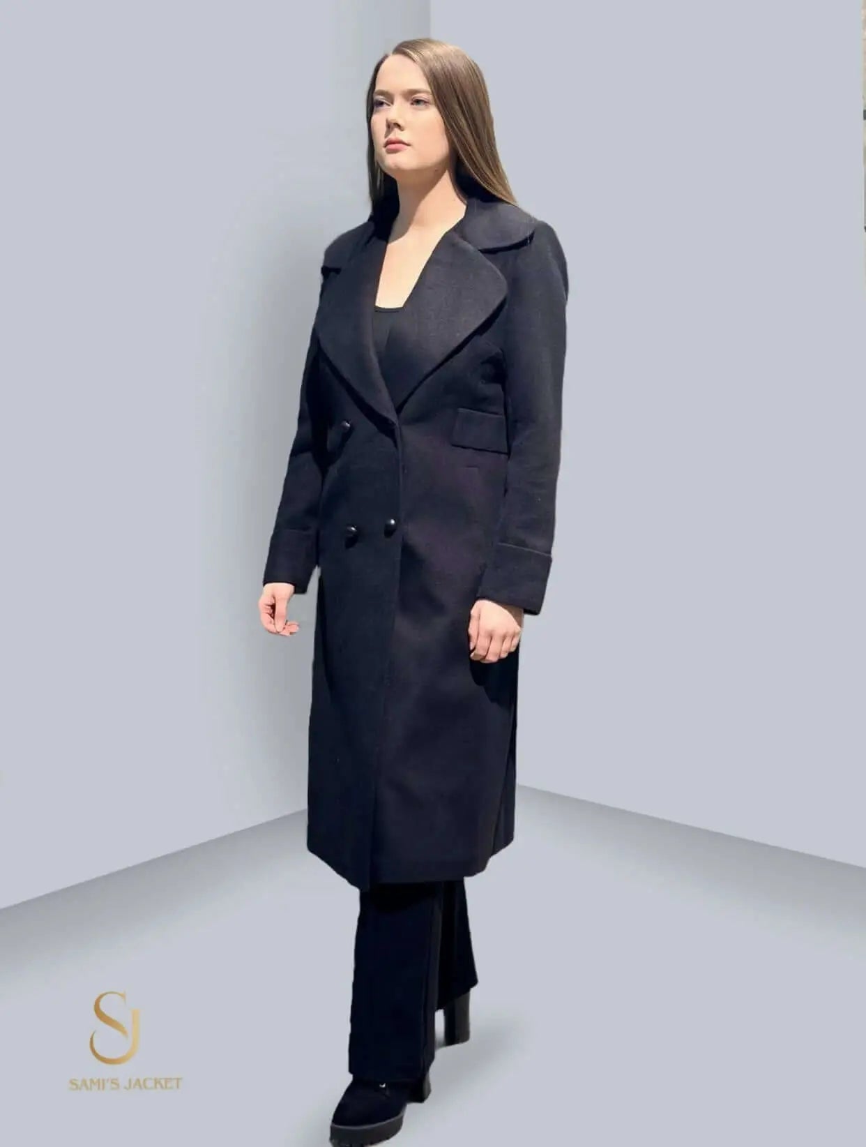 Stylish Model 1028 winter jacket for women, featuring a tailored fit and modern design, perfect for casual and formal occasions.