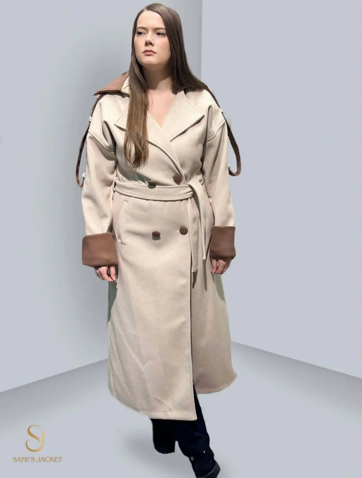 Elegant women's winter coat Model 1035, crafted from polyester and wool, offering warmth and style for cold weather.