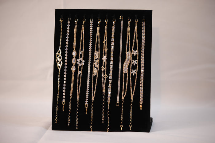 Eternelle Necklace