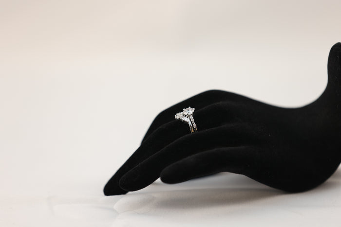 Luna Ring