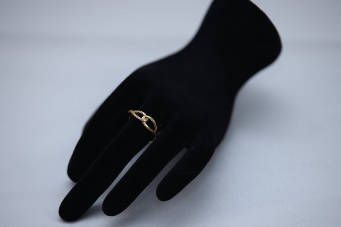 Astrid Ring