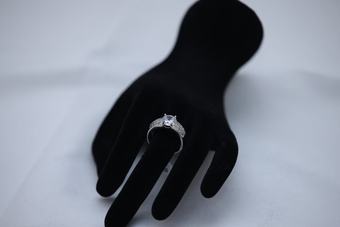Theia Ring