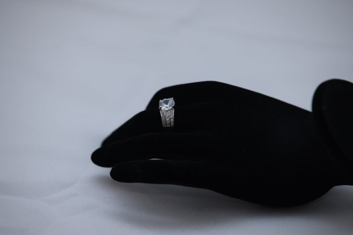 Selene Ring