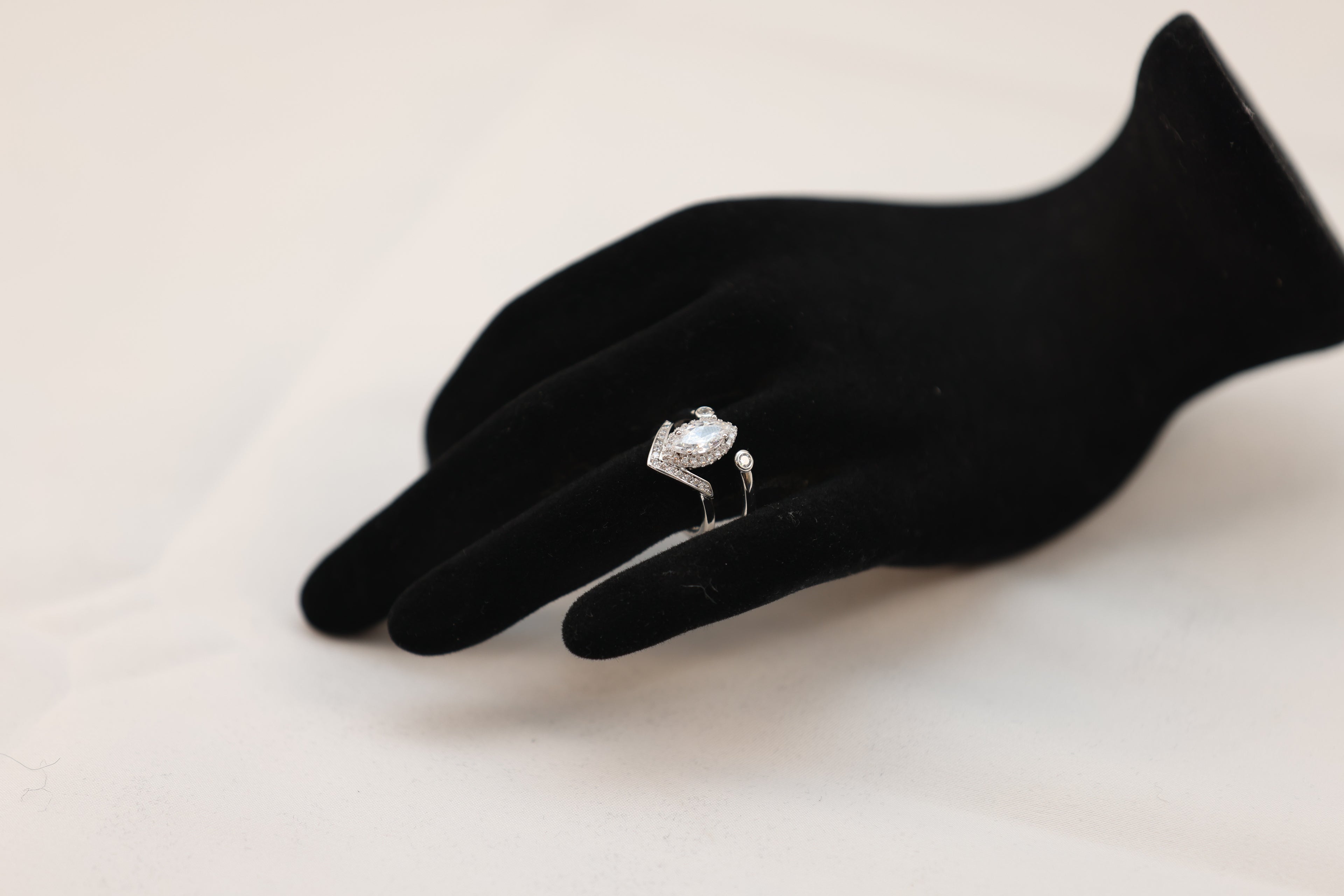 Aphrodite Ring