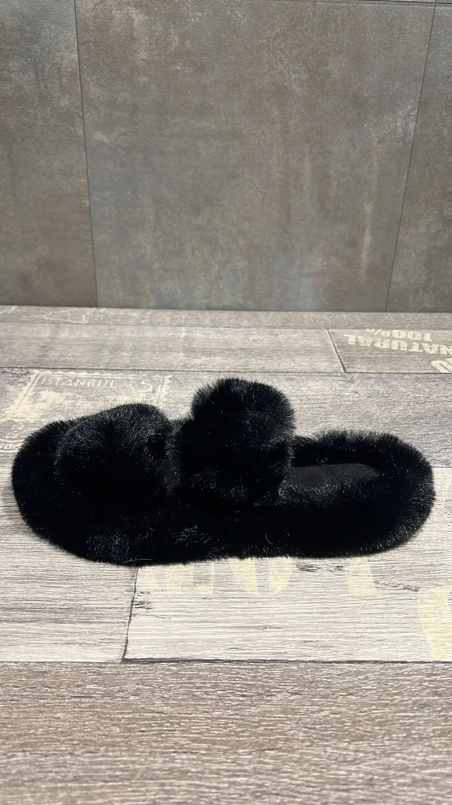 DY 71602 Women’s Slippers - G&S