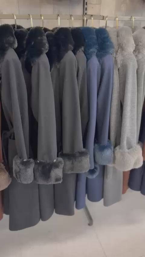 Model 1024 Women’s Coat