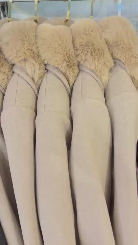 Modell 1009 Dam Lång Kappa