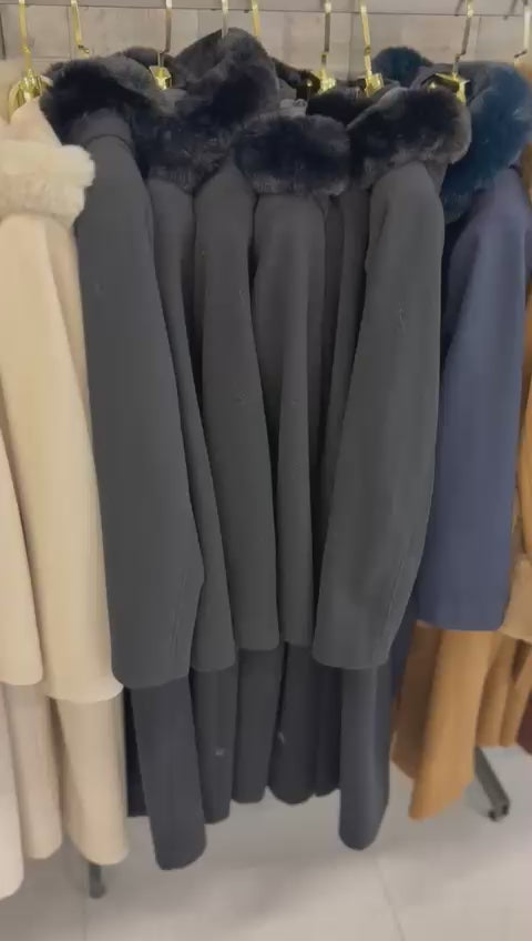 Model 1022 Women’s Coat